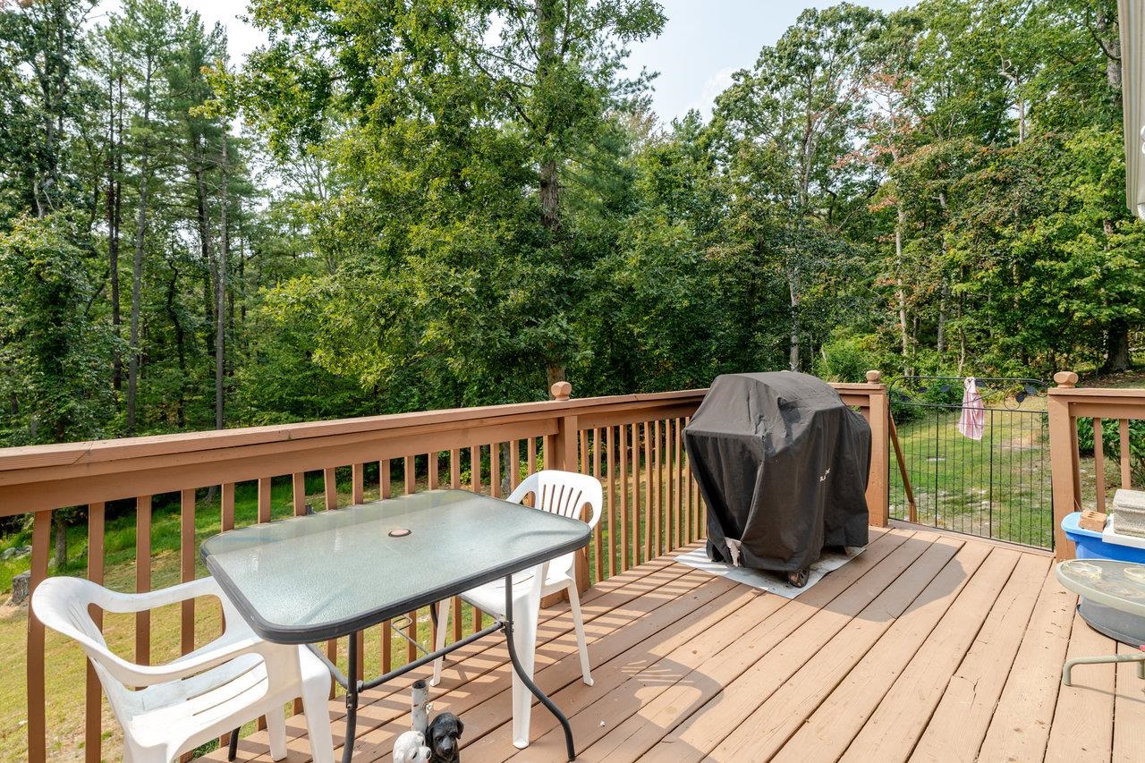 142 WHIPPOORWILL LN, LURAY, Virginia 22835, 2 Bedrooms Bedrooms, ,1 BathroomBathrooms,Residential,142 WHIPPOORWILL LN,669544 MLS # 669544