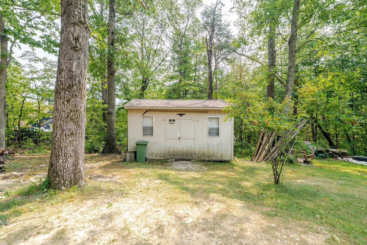 142 WHIPPOORWILL LN, LURAY, Virginia 22835, 2 Bedrooms Bedrooms, ,1 BathroomBathrooms,Residential,142 WHIPPOORWILL LN,669544 MLS # 669544