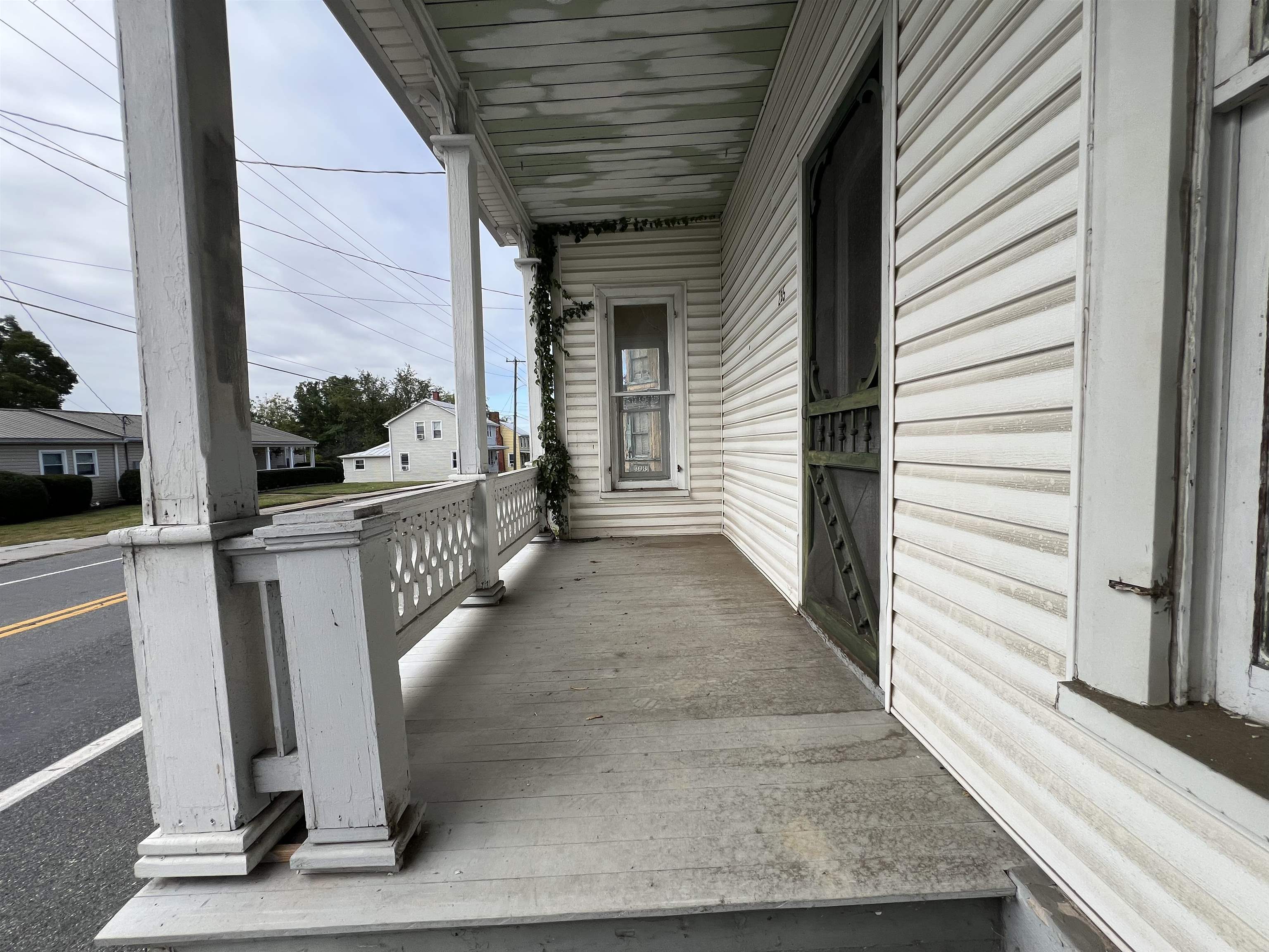 255 S MAIN ST, MOUNT CRAWFORD, Virginia 22841, 4 Bedrooms Bedrooms, ,1 BathroomBathrooms,Residential,255 S MAIN ST,669545 MLS # 669545