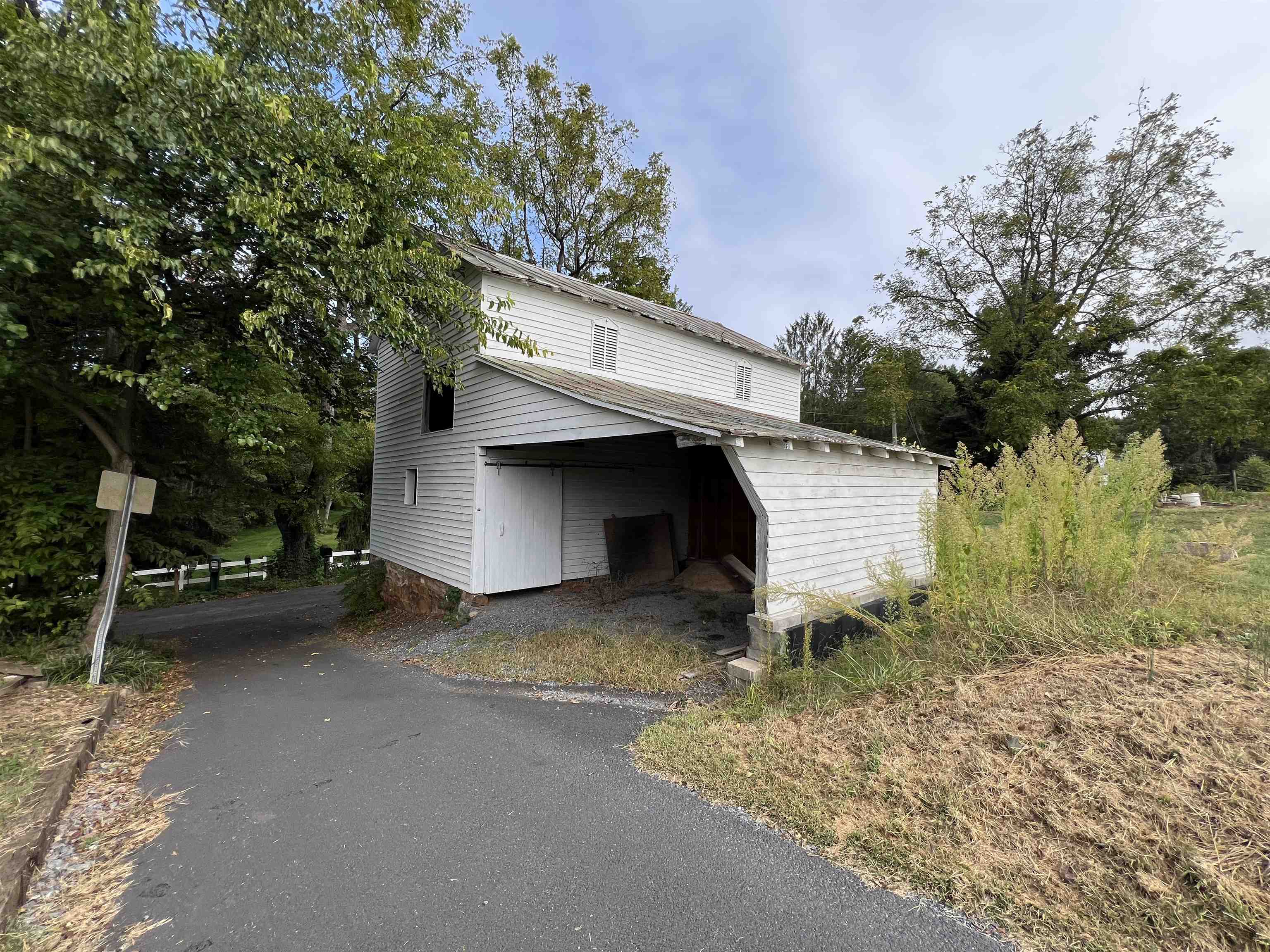 255 S MAIN ST, MOUNT CRAWFORD, Virginia 22841, 4 Bedrooms Bedrooms, ,1 BathroomBathrooms,Residential,255 S MAIN ST,669545 MLS # 669545