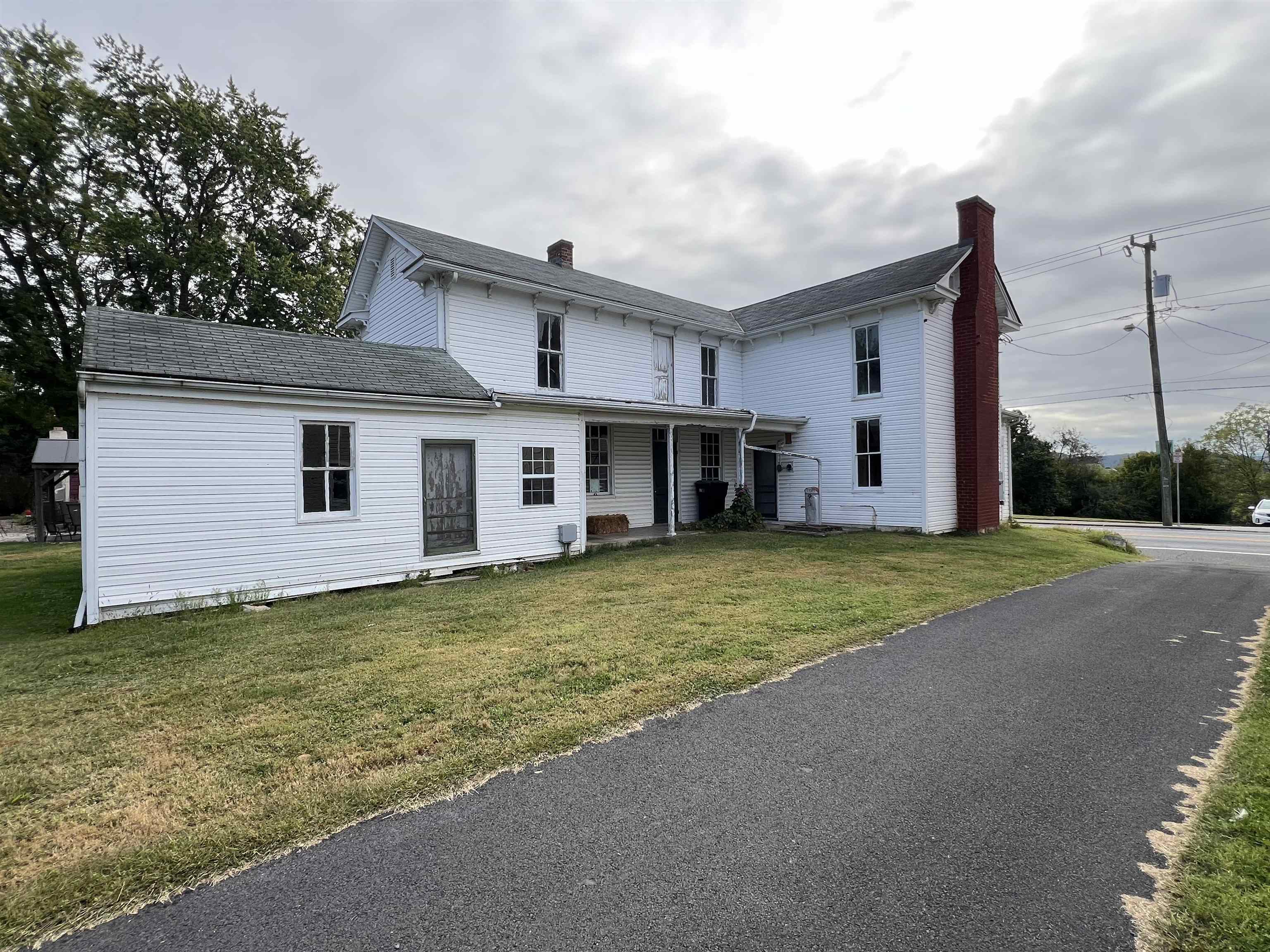 255 S MAIN ST, MOUNT CRAWFORD, Virginia 22841, 4 Bedrooms Bedrooms, ,1 BathroomBathrooms,Residential,255 S MAIN ST,669545 MLS # 669545