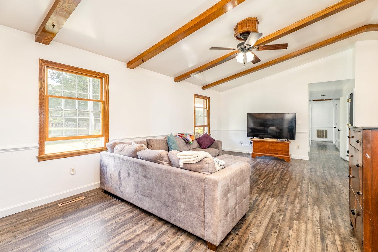8213 ROBINSON RD, DAYTON, Virginia 22821, 3 Bedrooms Bedrooms, ,2 BathroomsBathrooms,Residential,8213 ROBINSON RD,669550 MLS # 669550