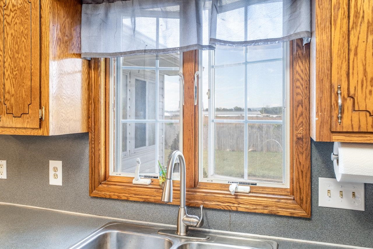 8213 ROBINSON RD, DAYTON, Virginia 22821, 3 Bedrooms Bedrooms, ,2 BathroomsBathrooms,Residential,8213 ROBINSON RD,669550 MLS # 669550