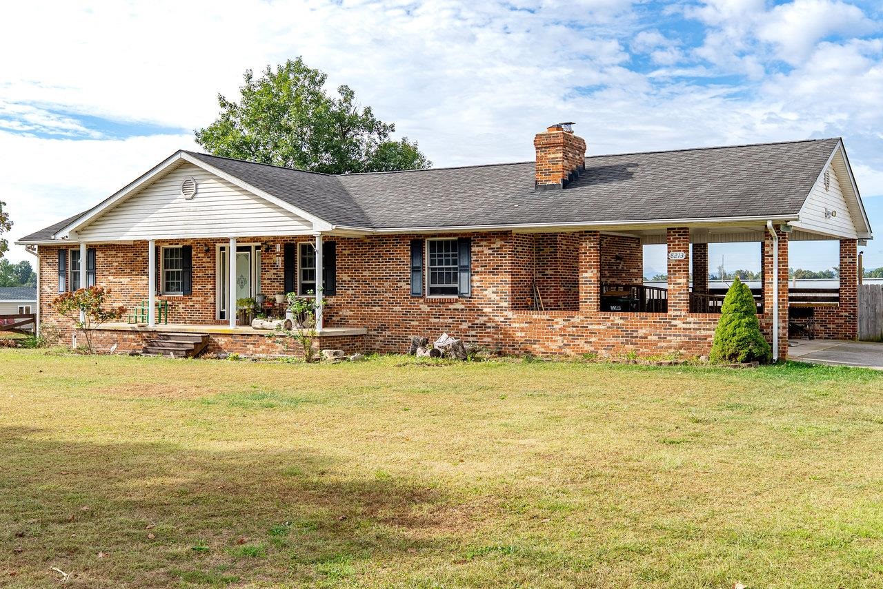 8213 ROBINSON RD, DAYTON, Virginia 22821, 3 Bedrooms Bedrooms, ,2 BathroomsBathrooms,Residential,8213 ROBINSON RD,669550 MLS # 669550