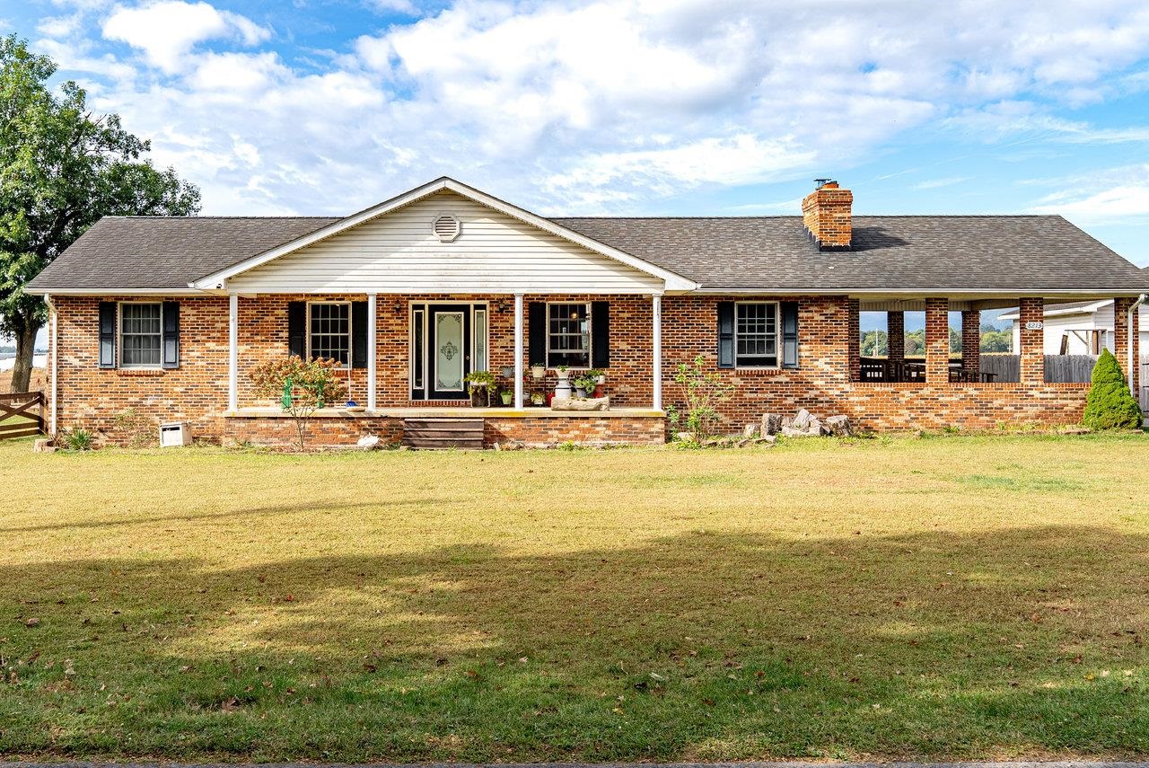 8213 ROBINSON RD, DAYTON, Virginia 22821, 3 Bedrooms Bedrooms, ,2 BathroomsBathrooms,Residential,8213 ROBINSON RD,669550 MLS # 669550