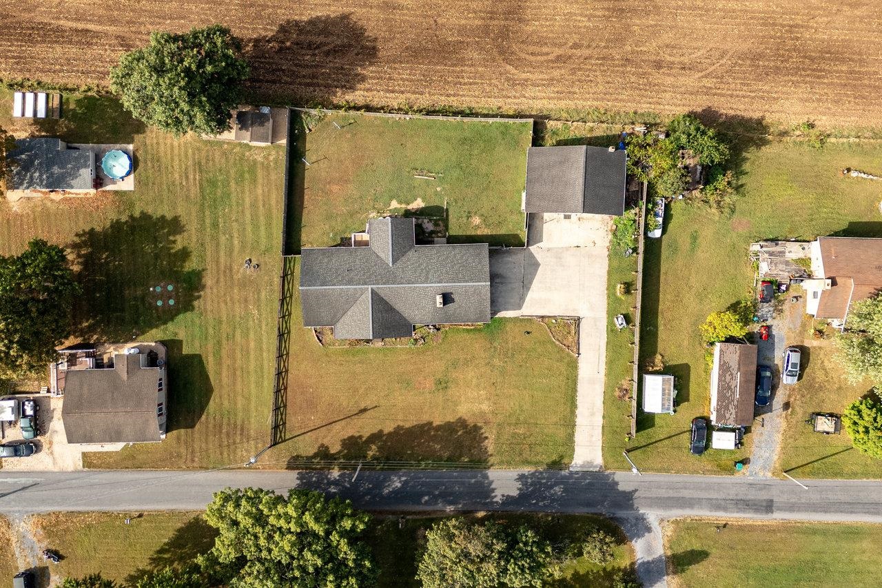 8213 ROBINSON RD, DAYTON, Virginia 22821, 3 Bedrooms Bedrooms, ,2 BathroomsBathrooms,Residential,8213 ROBINSON RD,669550 MLS # 669550