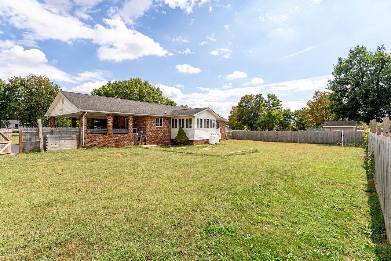 8213 ROBINSON RD, DAYTON, Virginia 22821, 3 Bedrooms Bedrooms, ,2 BathroomsBathrooms,Residential,8213 ROBINSON RD,669550 MLS # 669550