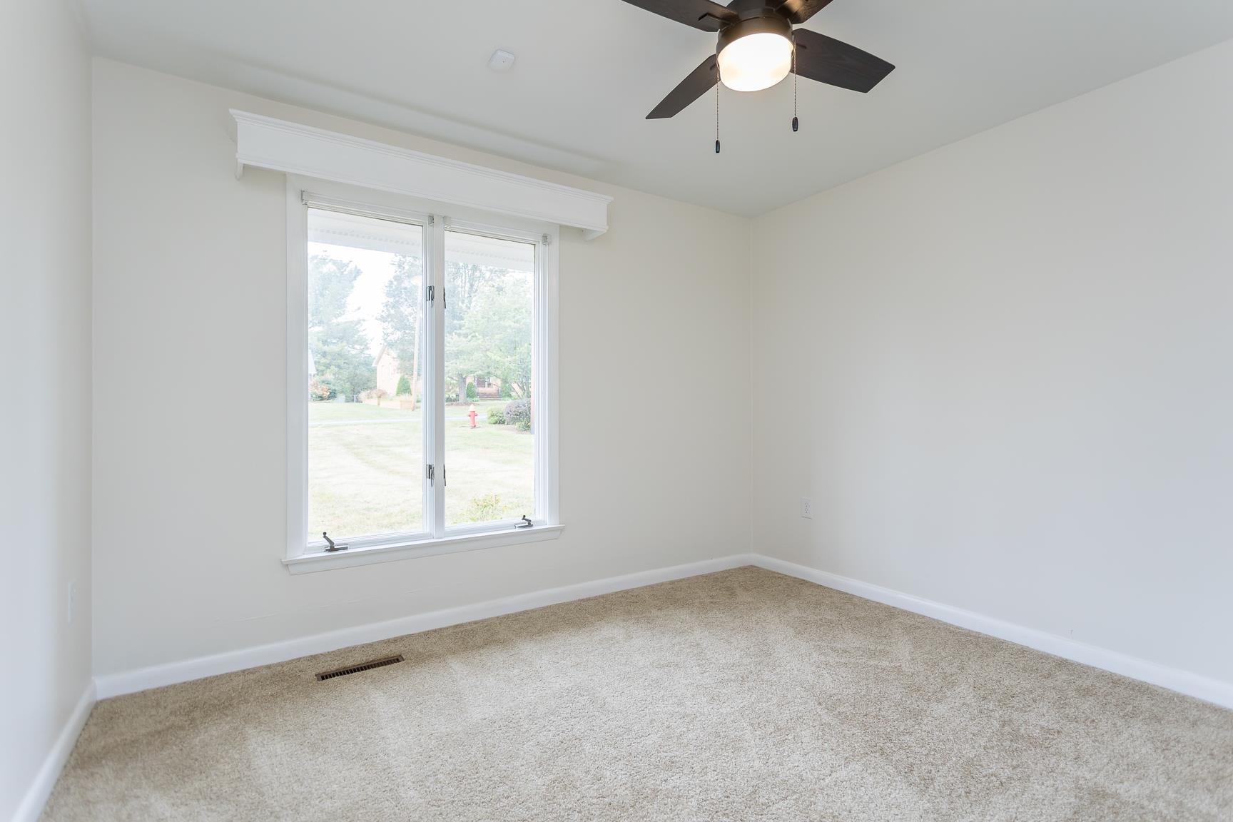 248 SHENVALEE DR, NEW MARKET, Virginia 22844, 4 Bedrooms Bedrooms, ,2 BathroomsBathrooms,Residential,248 SHENVALEE DR,669551 MLS # 669551