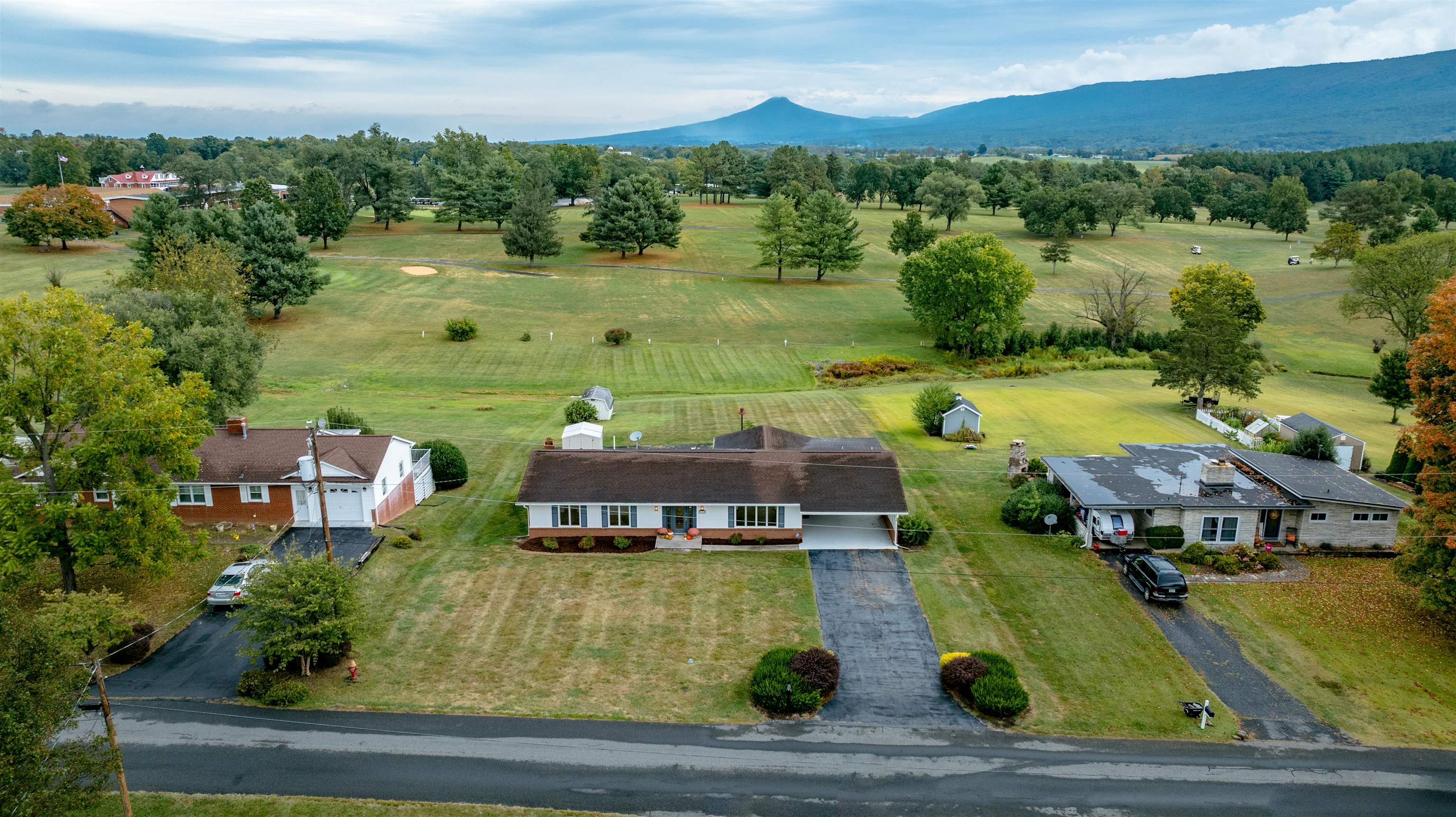 248 SHENVALEE DR, NEW MARKET, Virginia 22844, 4 Bedrooms Bedrooms, ,2 BathroomsBathrooms,Residential,248 SHENVALEE DR,669551 MLS # 669551