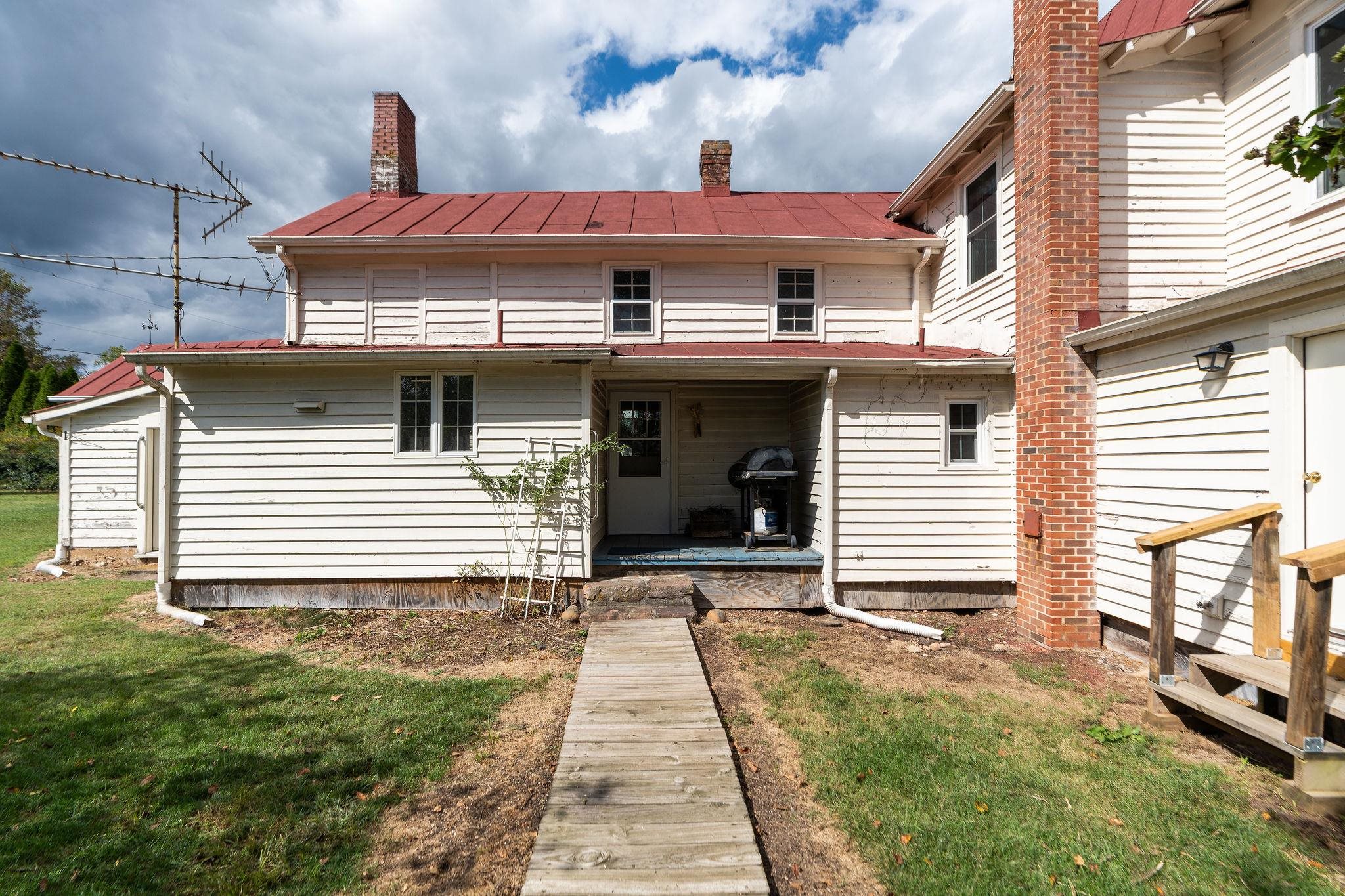 8892 HIGHLAND TPKE, MCDOWELL, Virginia 24458, 4 Bedrooms Bedrooms, ,2 BathroomsBathrooms,Residential,8892 HIGHLAND TPKE,669552 MLS # 669552