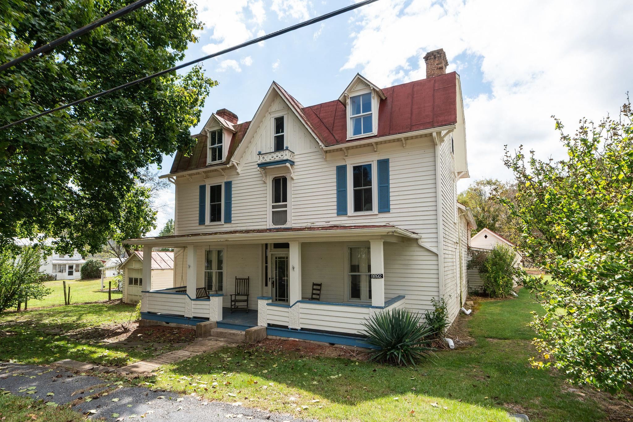 8892 HIGHLAND TPKE, MCDOWELL, Virginia 24458, 4 Bedrooms Bedrooms, ,2 BathroomsBathrooms,Residential,8892 HIGHLAND TPKE,669552 MLS # 669552