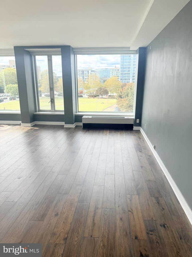 1101 3RD ST SW #306, WASHINGTON, District Of Columbia 20024, 1 Bedroom Bedrooms, ,1 BathroomBathrooms,Residential,For sale,1101 3RD ST SW #306,DCDC2216944 MLS # DCDC2216944