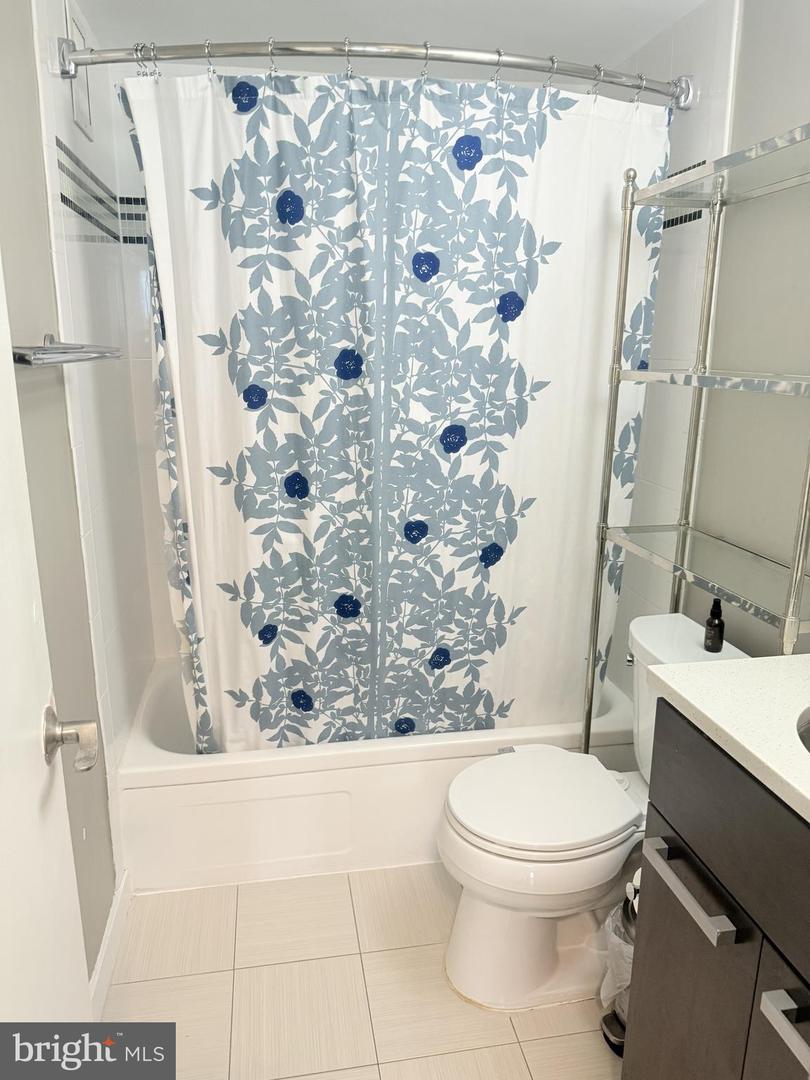 1101 3RD ST SW #306, WASHINGTON, District Of Columbia 20024, 1 Bedroom Bedrooms, ,1 BathroomBathrooms,Residential,For sale,1101 3RD ST SW #306,DCDC2216944 MLS # DCDC2216944