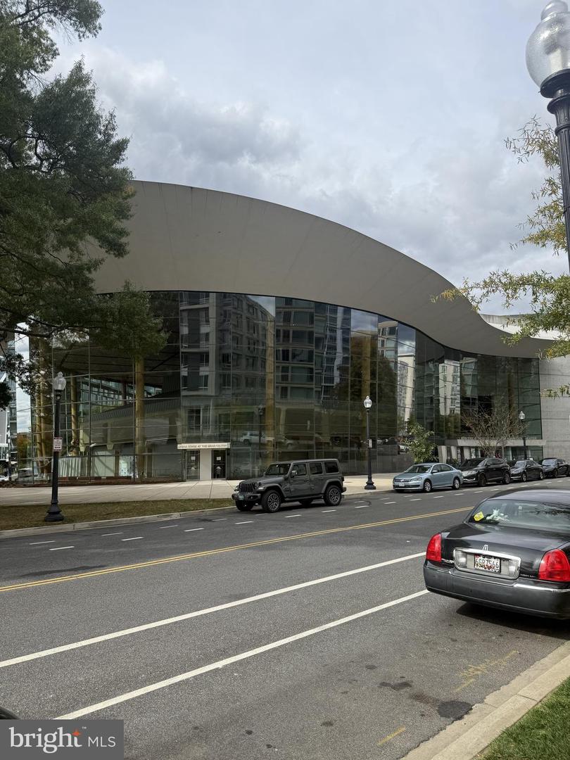 1101 3RD ST SW #306, WASHINGTON, District Of Columbia 20024, 1 Bedroom Bedrooms, ,1 BathroomBathrooms,Residential,For sale,1101 3RD ST SW #306,DCDC2216944 MLS # DCDC2216944