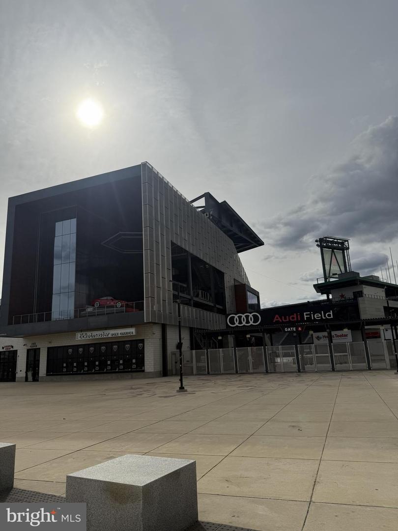 1101 3RD ST SW #306, WASHINGTON, District Of Columbia 20024, 1 Bedroom Bedrooms, ,1 BathroomBathrooms,Residential,For sale,1101 3RD ST SW #306,DCDC2216944 MLS # DCDC2216944