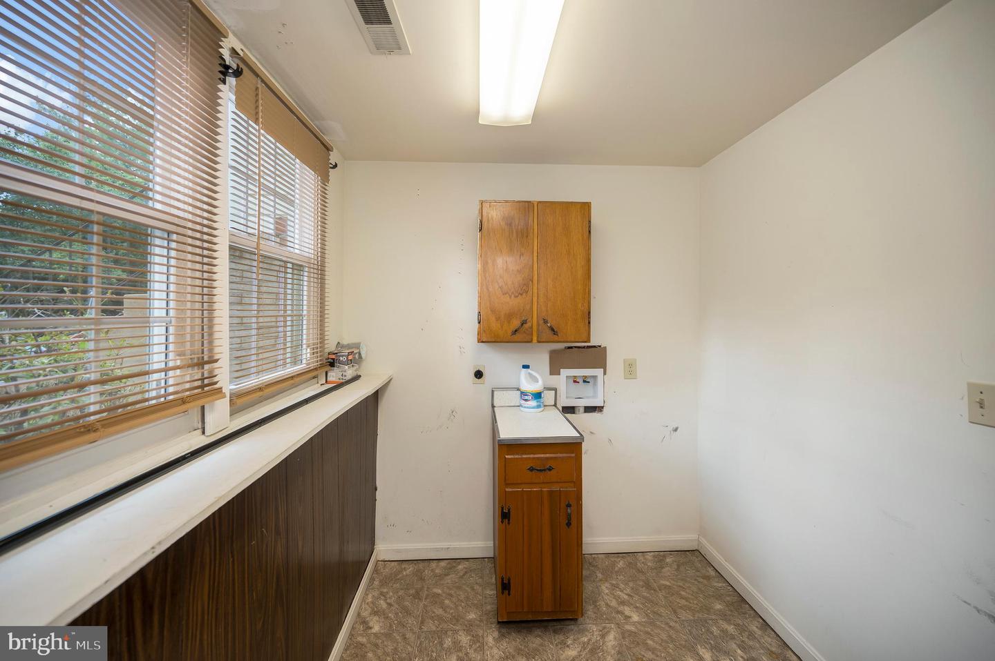 200 BEN NEUIS PL, FREDERICKSBURG, Virginia 22405, 3 Bedrooms Bedrooms, 8 Rooms Rooms,1 BathroomBathrooms,Residential,For sale,200 BEN NEUIS PL,VAST2042262 MLS # VAST2042262