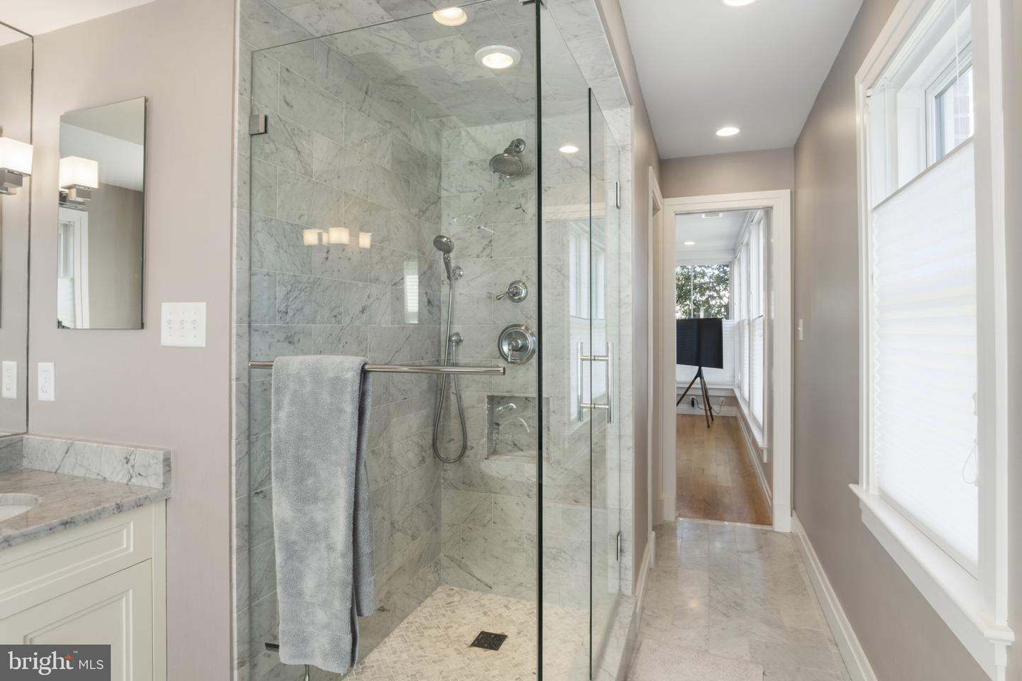 325 N N. COLUMBUS ST, ALEXANDRIA, Virginia 22314, 4 Bedrooms Bedrooms, 9 Rooms Rooms,3 BathroomsBathrooms,Residential,For sale,325 N N. COLUMBUS ST,VAAX2049188 MLS # VAAX2049188
