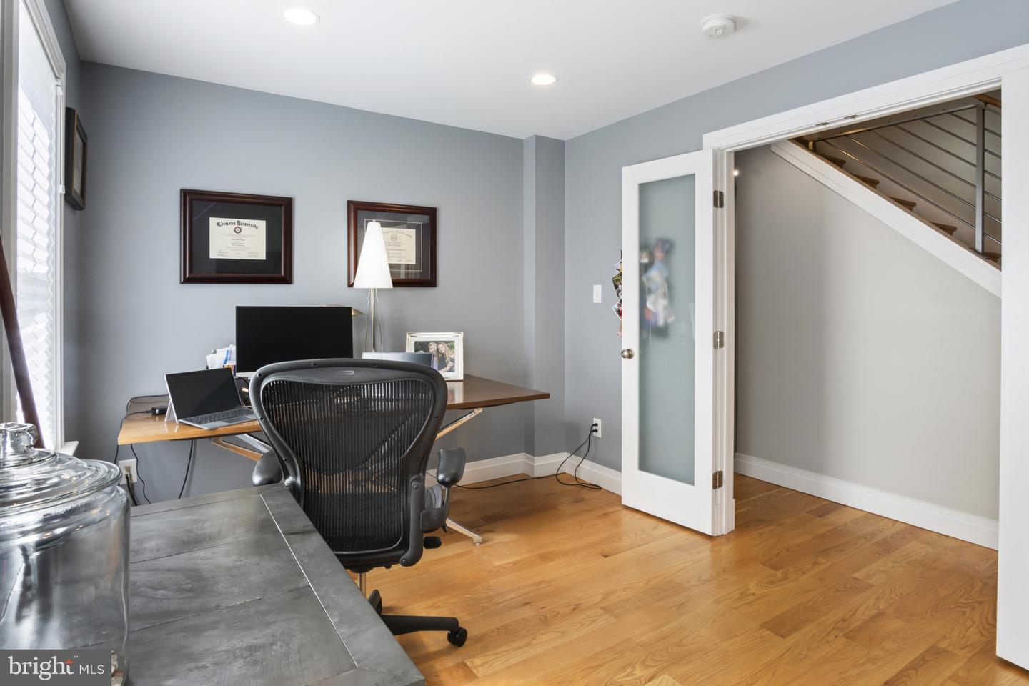 325 N N. COLUMBUS ST, ALEXANDRIA, Virginia 22314, 4 Bedrooms Bedrooms, 9 Rooms Rooms,3 BathroomsBathrooms,Residential,For sale,325 N N. COLUMBUS ST,VAAX2049188 MLS # VAAX2049188