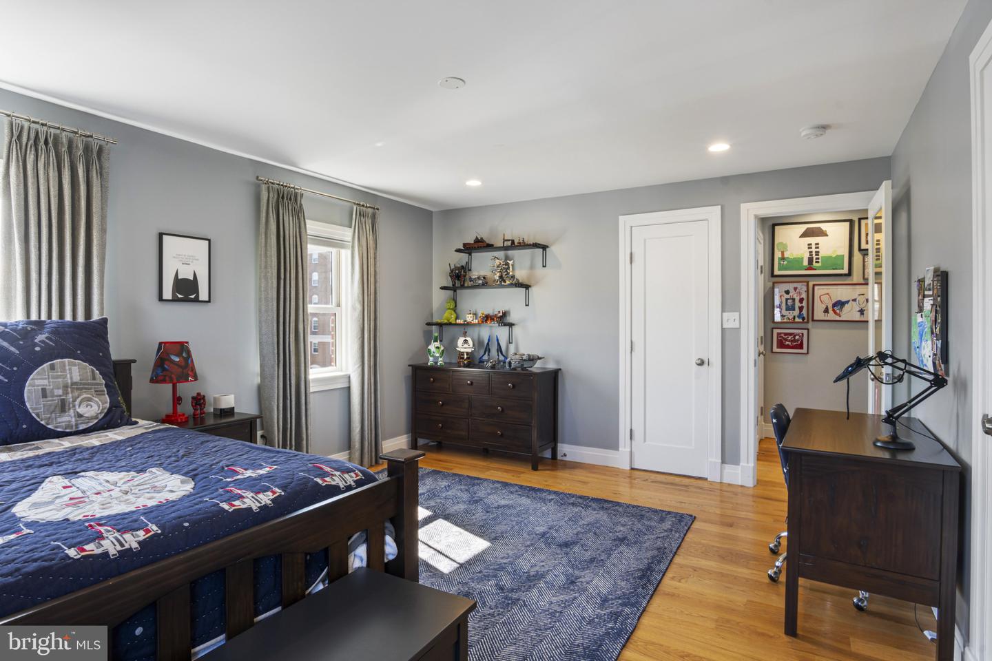 325 N N. COLUMBUS ST, ALEXANDRIA, Virginia 22314, 4 Bedrooms Bedrooms, 9 Rooms Rooms,3 BathroomsBathrooms,Residential,For sale,325 N N. COLUMBUS ST,VAAX2049188 MLS # VAAX2049188