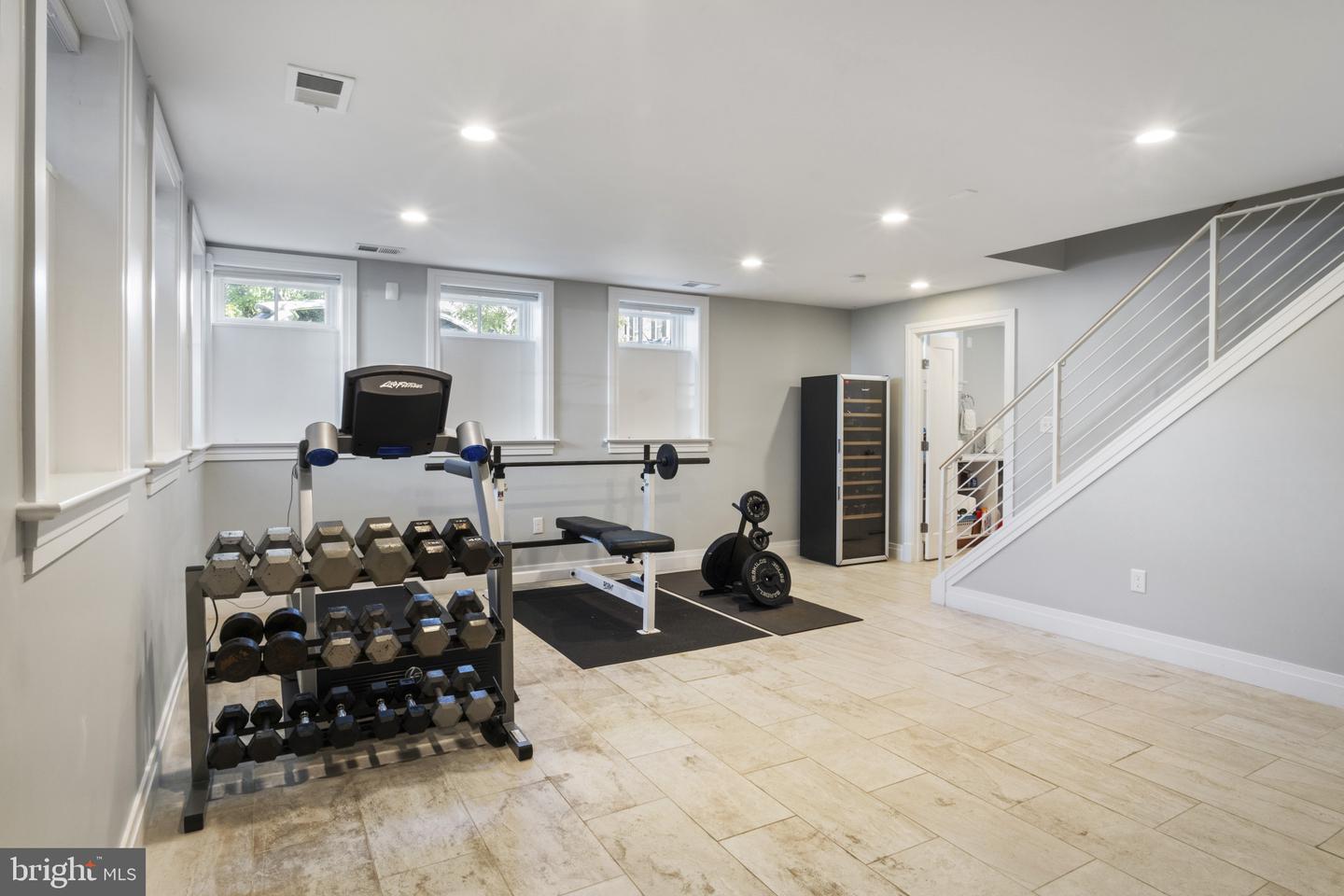 325 N N. COLUMBUS ST, ALEXANDRIA, Virginia 22314, 4 Bedrooms Bedrooms, 9 Rooms Rooms,3 BathroomsBathrooms,Residential,For sale,325 N N. COLUMBUS ST,VAAX2049188 MLS # VAAX2049188