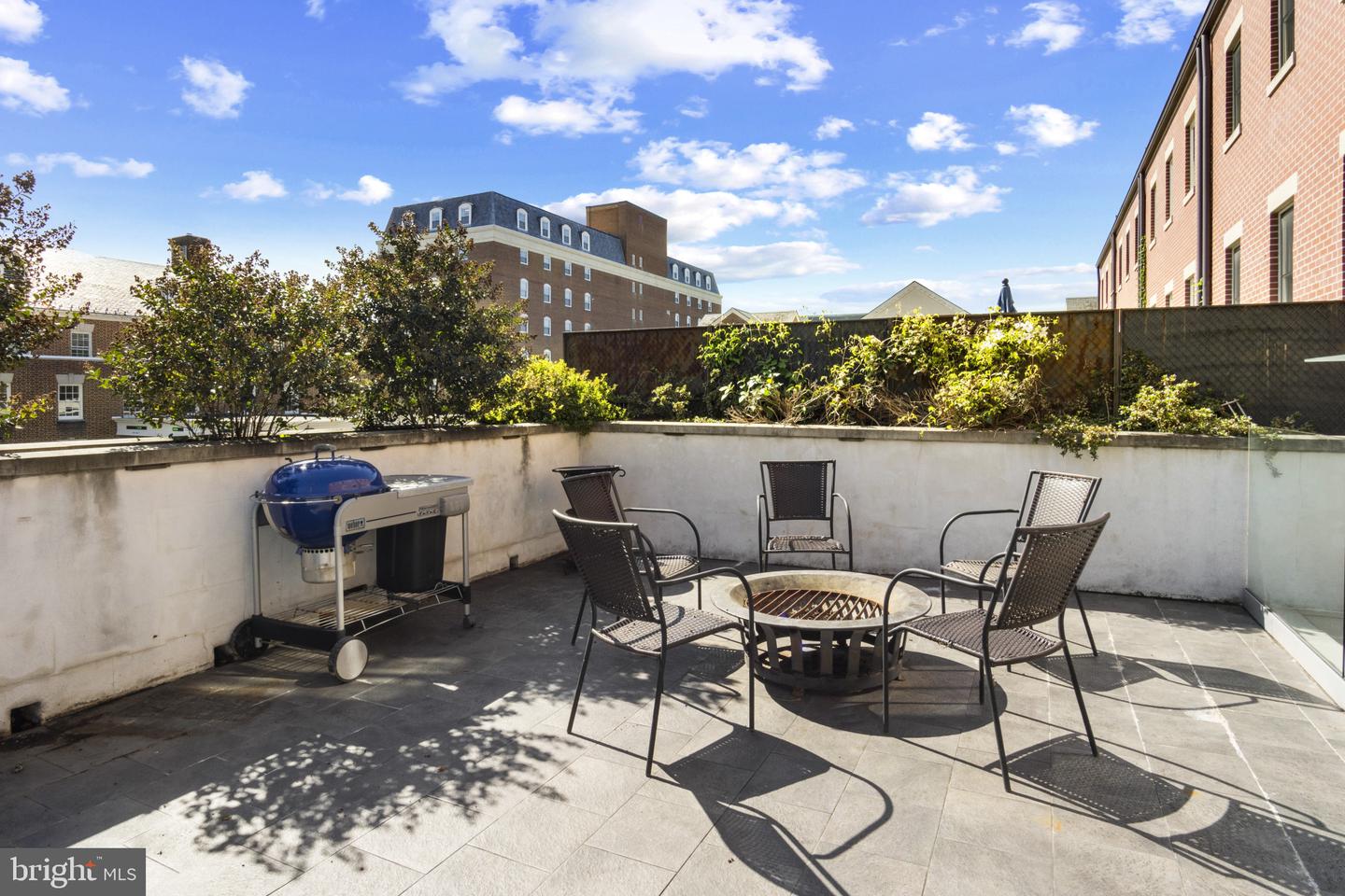 325 N N. COLUMBUS ST, ALEXANDRIA, Virginia 22314, 4 Bedrooms Bedrooms, 9 Rooms Rooms,3 BathroomsBathrooms,Residential,For sale,325 N N. COLUMBUS ST,VAAX2049188 MLS # VAAX2049188