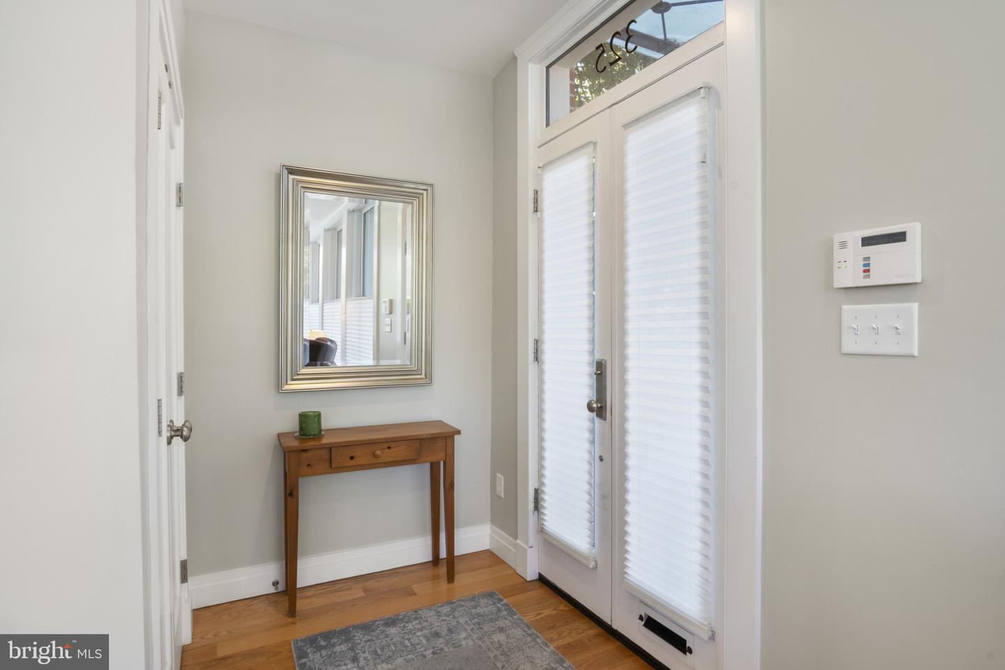 325 N N. COLUMBUS ST, ALEXANDRIA, Virginia 22314, 4 Bedrooms Bedrooms, 9 Rooms Rooms,3 BathroomsBathrooms,Residential,For sale,325 N N. COLUMBUS ST,VAAX2049188 MLS # VAAX2049188