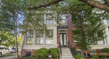 325 N N. COLUMBUS ST, ALEXANDRIA, Virginia 22314, 4 Bedrooms Bedrooms, 9 Rooms Rooms,3 BathroomsBathrooms,Residential,For sale,325 N N. COLUMBUS ST,VAAX2049188 MLS # VAAX2049188