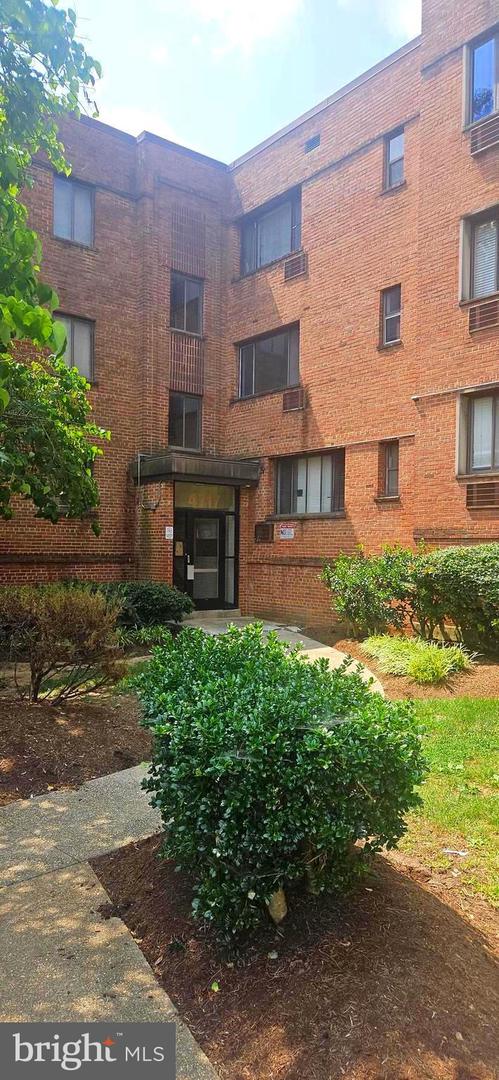 4717 1ST ST SW #303, WASHINGTON, District Of Columbia 20032, 1 Bedroom Bedrooms, ,1 BathroomBathrooms,Residential,For sale,4717 1ST ST SW #303,DCDC2221356 MLS # DCDC2221356
