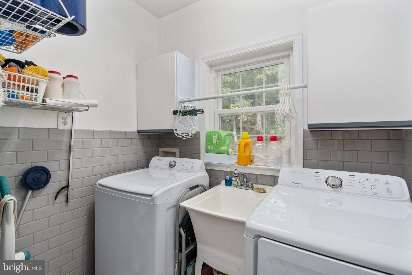 2286 RICHMOND HWY, STAFFORD, Virginia 22554, 2 Bedrooms Bedrooms, ,3 BathroomsBathrooms,Residential,For sale,2286 RICHMOND HWY,VAST2042604 MLS # VAST2042604