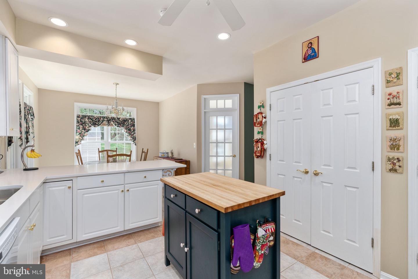 2286 RICHMOND HWY, STAFFORD, Virginia 22554, 2 Bedrooms Bedrooms, ,3 BathroomsBathrooms,Residential,For sale,2286 RICHMOND HWY,VAST2042604 MLS # VAST2042604