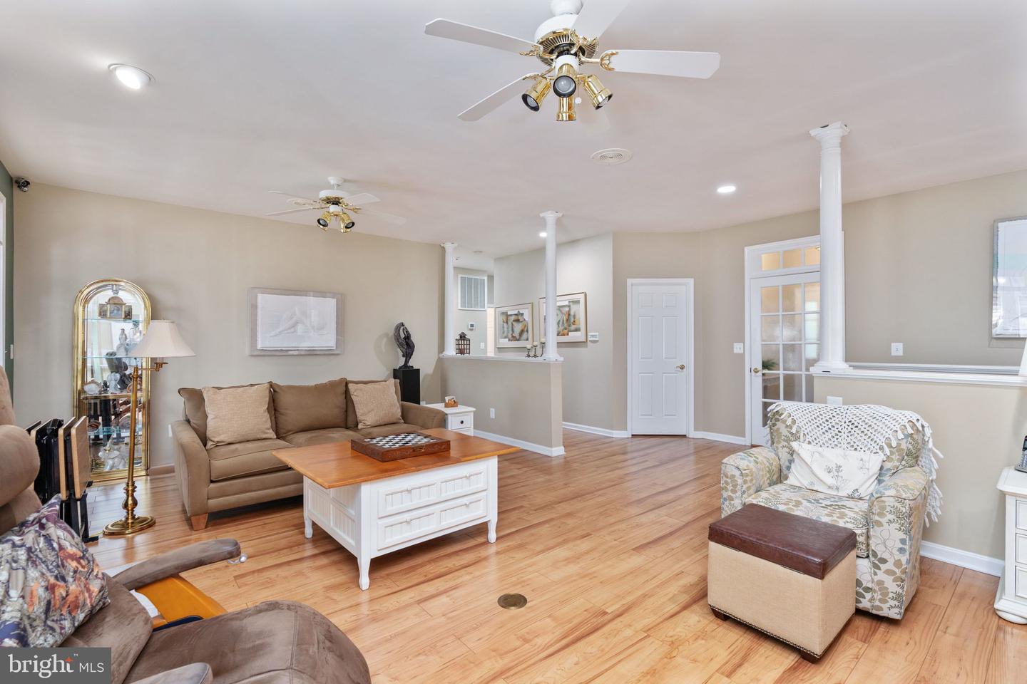 2286 RICHMOND HWY, STAFFORD, Virginia 22554, 2 Bedrooms Bedrooms, ,3 BathroomsBathrooms,Residential,For sale,2286 RICHMOND HWY,VAST2042604 MLS # VAST2042604