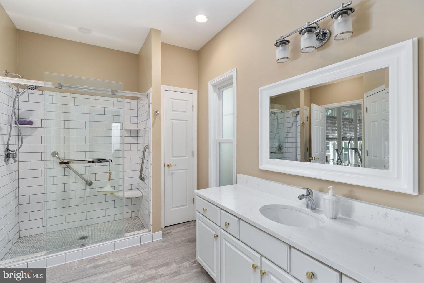 2286 RICHMOND HWY, STAFFORD, Virginia 22554, 2 Bedrooms Bedrooms, ,3 BathroomsBathrooms,Residential,For sale,2286 RICHMOND HWY,VAST2042604 MLS # VAST2042604
