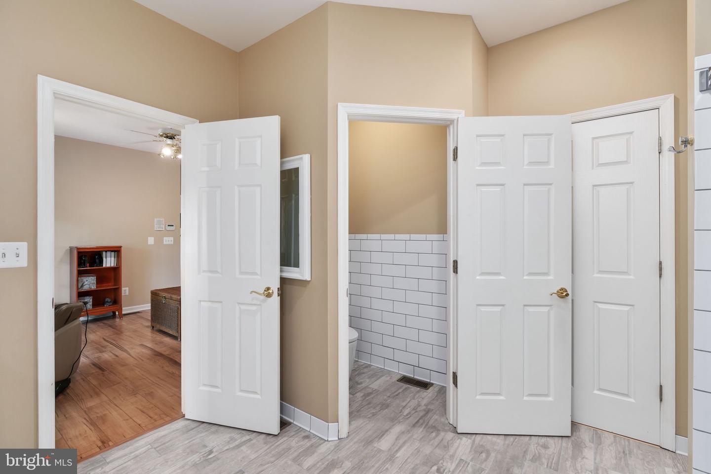 2286 RICHMOND HWY, STAFFORD, Virginia 22554, 2 Bedrooms Bedrooms, ,3 BathroomsBathrooms,Residential,For sale,2286 RICHMOND HWY,VAST2042604 MLS # VAST2042604