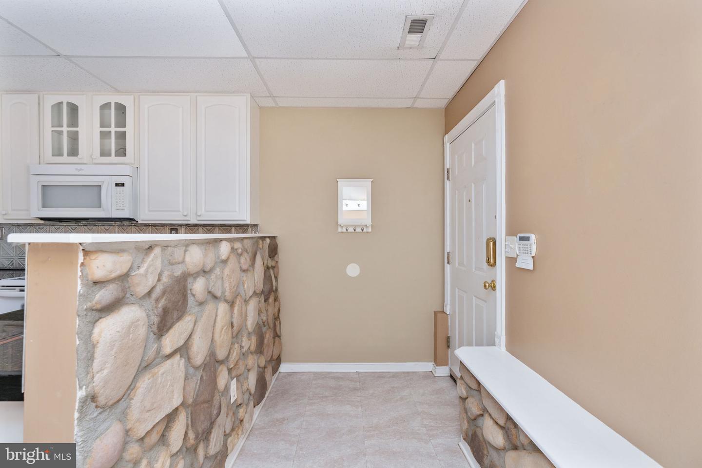 2286 RICHMOND HWY, STAFFORD, Virginia 22554, 2 Bedrooms Bedrooms, ,3 BathroomsBathrooms,Residential,For sale,2286 RICHMOND HWY,VAST2042604 MLS # VAST2042604