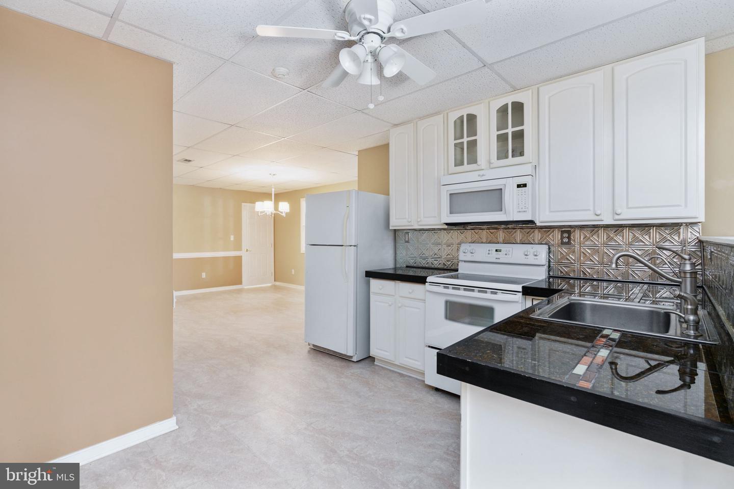 2286 RICHMOND HWY, STAFFORD, Virginia 22554, 2 Bedrooms Bedrooms, ,3 BathroomsBathrooms,Residential,For sale,2286 RICHMOND HWY,VAST2042604 MLS # VAST2042604