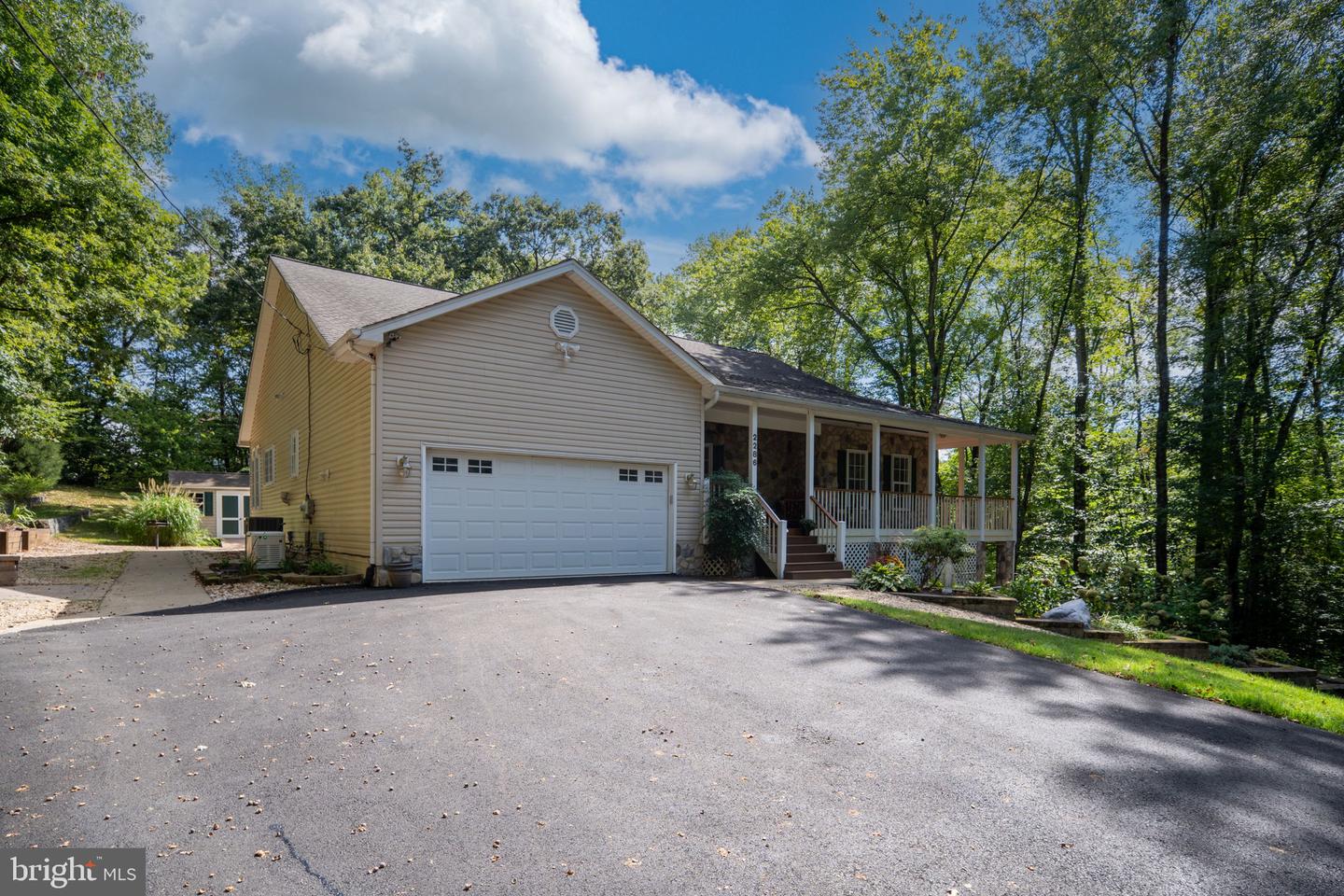 2286 RICHMOND HWY, STAFFORD, Virginia 22554, 2 Bedrooms Bedrooms, ,3 BathroomsBathrooms,Residential,For sale,2286 RICHMOND HWY,VAST2042604 MLS # VAST2042604