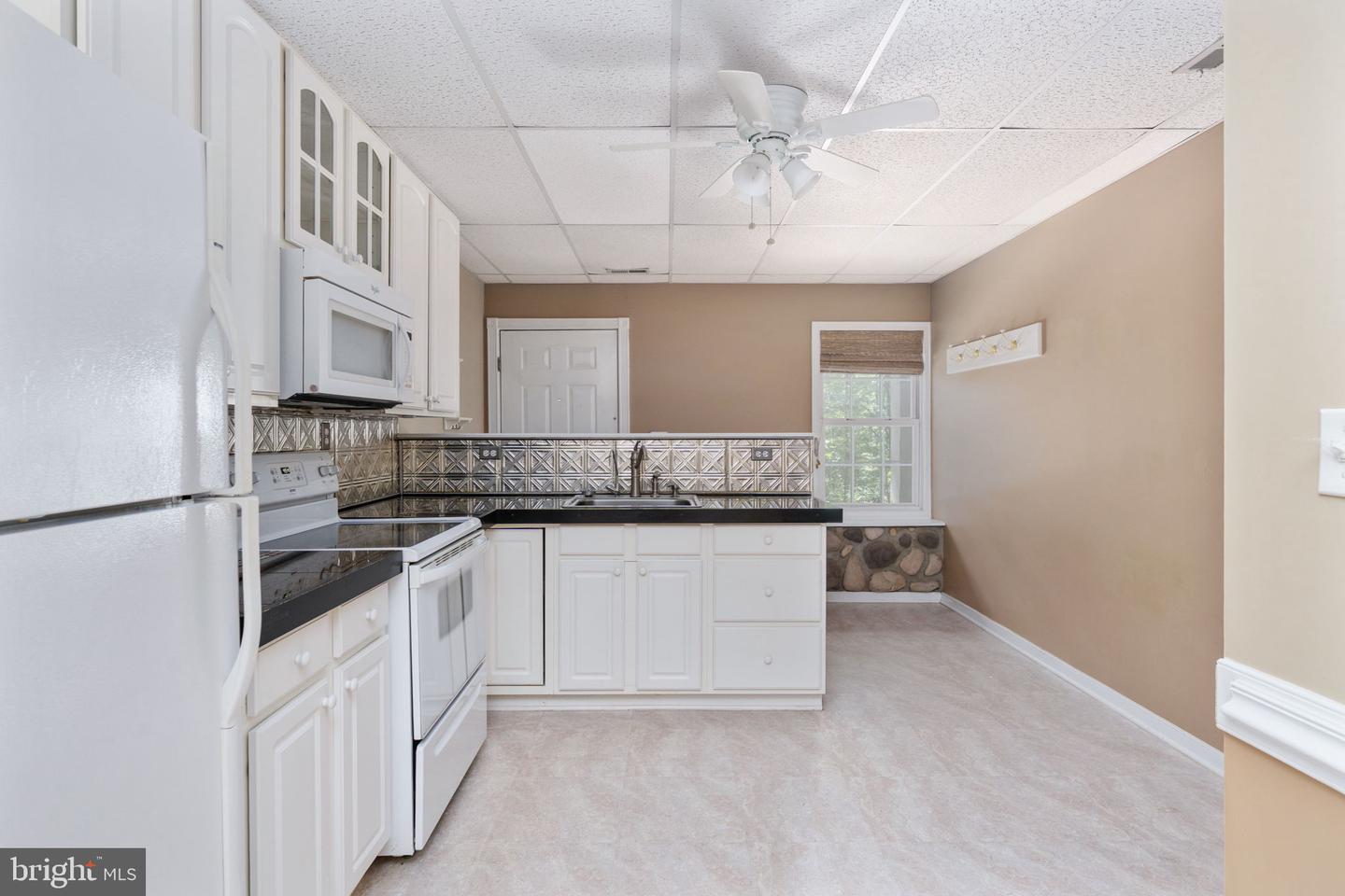 2286 RICHMOND HWY, STAFFORD, Virginia 22554, 2 Bedrooms Bedrooms, ,3 BathroomsBathrooms,Residential,For sale,2286 RICHMOND HWY,VAST2042604 MLS # VAST2042604