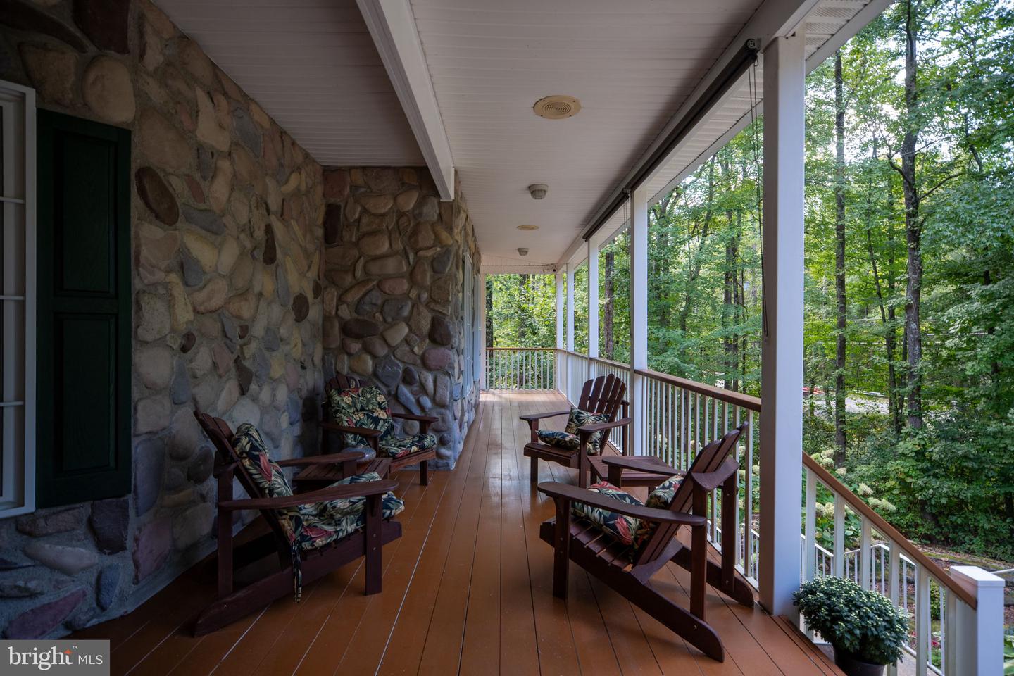2286 RICHMOND HWY, STAFFORD, Virginia 22554, 2 Bedrooms Bedrooms, ,3 BathroomsBathrooms,Residential,For sale,2286 RICHMOND HWY,VAST2042604 MLS # VAST2042604