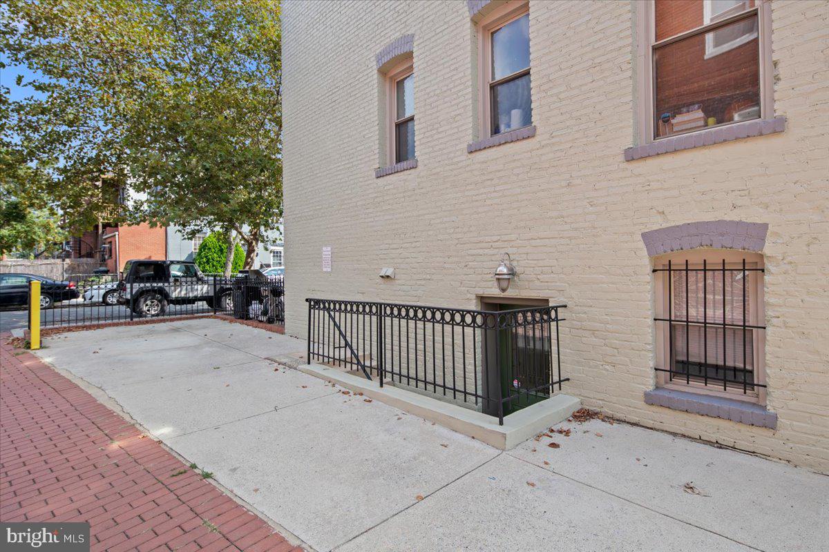 1718 1ST ST NW #9, WASHINGTON, District Of Columbia 20001, 1 Bedroom Bedrooms, ,1 BathroomBathrooms,Residential,For sale,1718 1ST ST NW #9,DCDC2221674 MLS # DCDC2221674