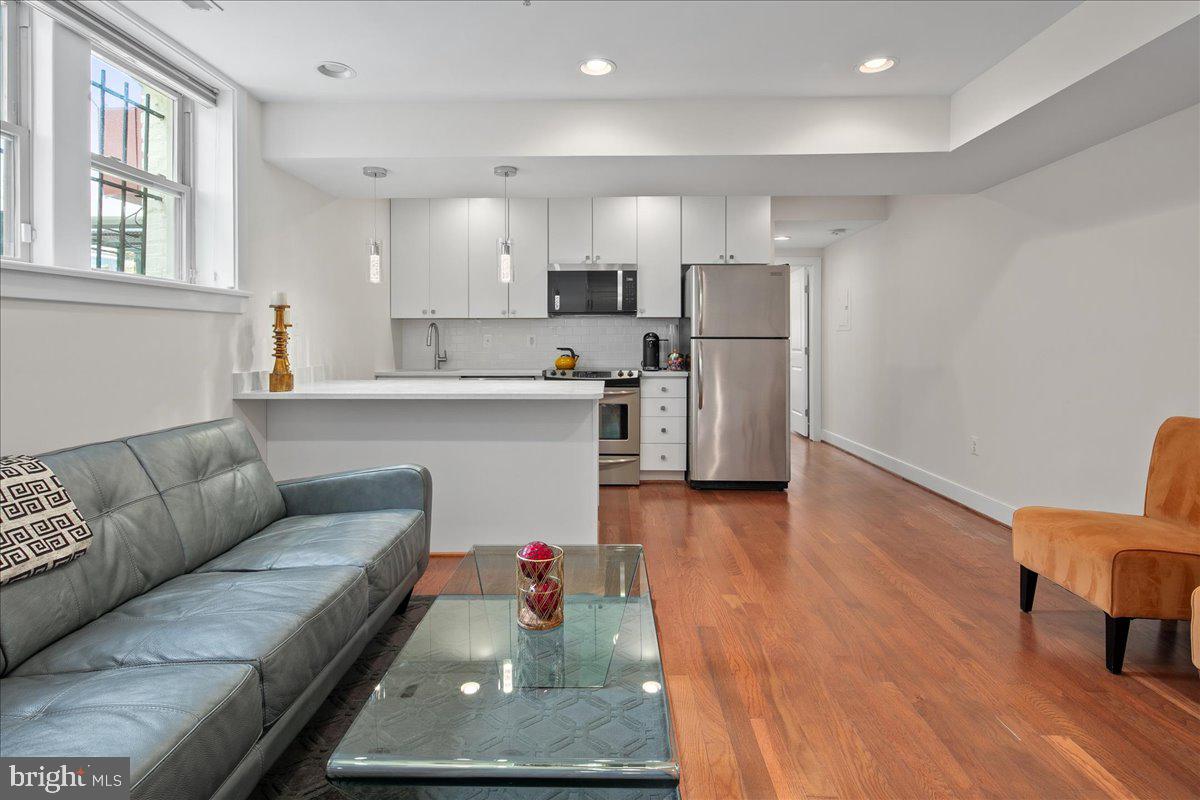 1718 1ST ST NW #9, WASHINGTON, District Of Columbia 20001, 1 Bedroom Bedrooms, ,1 BathroomBathrooms,Residential,For sale,1718 1ST ST NW #9,DCDC2221674 MLS # DCDC2221674