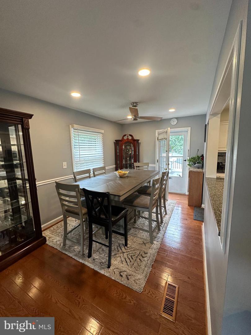 1106 E MAPLE AVE E, STERLING, Virginia 20164, 5 Bedrooms Bedrooms, ,3 BathroomsBathrooms,Residential,For sale,1106 E MAPLE AVE E,VALO2106686 MLS # VALO2106686