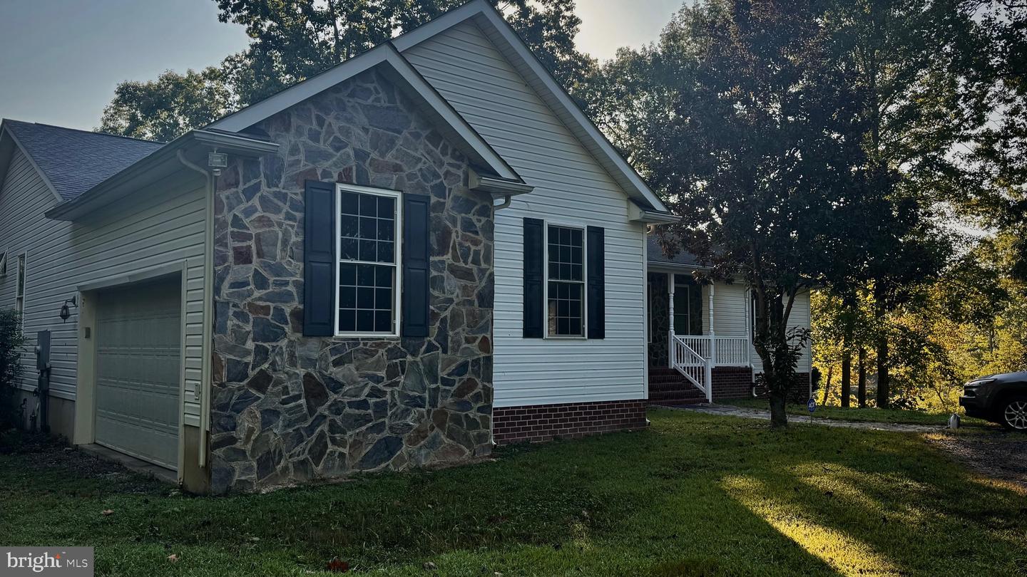 202 BAYLOR DR, MONTROSS, Virginia 22520, 3 Bedrooms Bedrooms, ,3 BathroomsBathrooms,Residential,For sale,202 BAYLOR DR,VAWE2009744 MLS # VAWE2009744