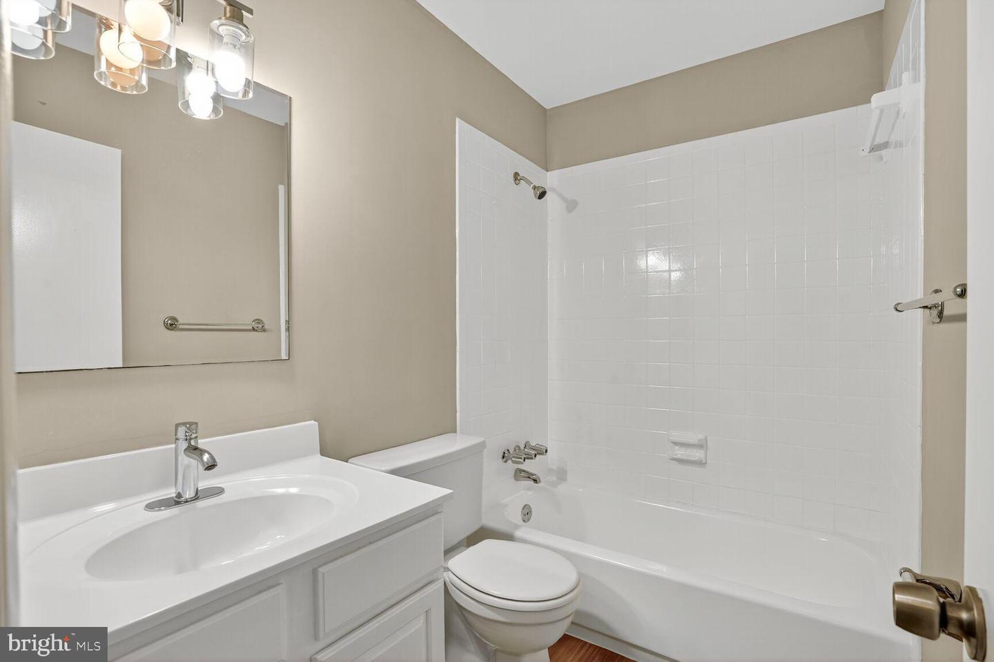 11690 GENERATION CT, RESTON, Virginia 20191, 3 Bedrooms Bedrooms, 12 Rooms Rooms,2 BathroomsBathrooms,Residential,For sale,11690 GENERATION CT,VAFX2267122 MLS # VAFX2267122