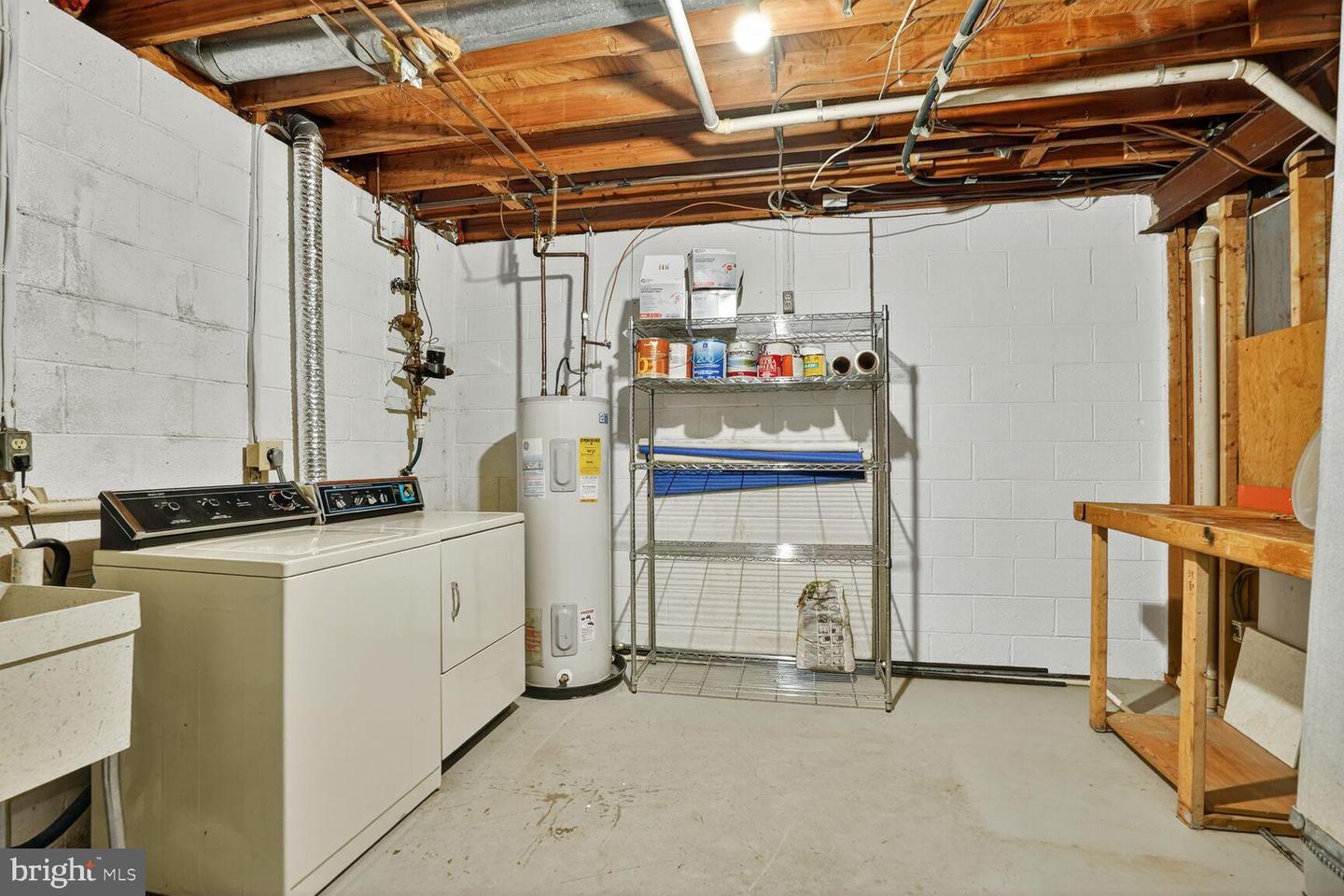 11690 GENERATION CT, RESTON, Virginia 20191, 3 Bedrooms Bedrooms, 12 Rooms Rooms,2 BathroomsBathrooms,Residential,For sale,11690 GENERATION CT,VAFX2267122 MLS # VAFX2267122