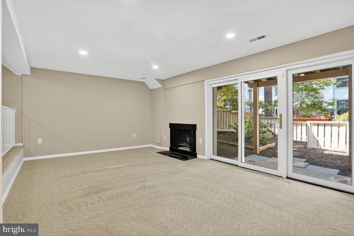 11690 GENERATION CT, RESTON, Virginia 20191, 3 Bedrooms Bedrooms, 12 Rooms Rooms,2 BathroomsBathrooms,Residential,For sale,11690 GENERATION CT,VAFX2267122 MLS # VAFX2267122