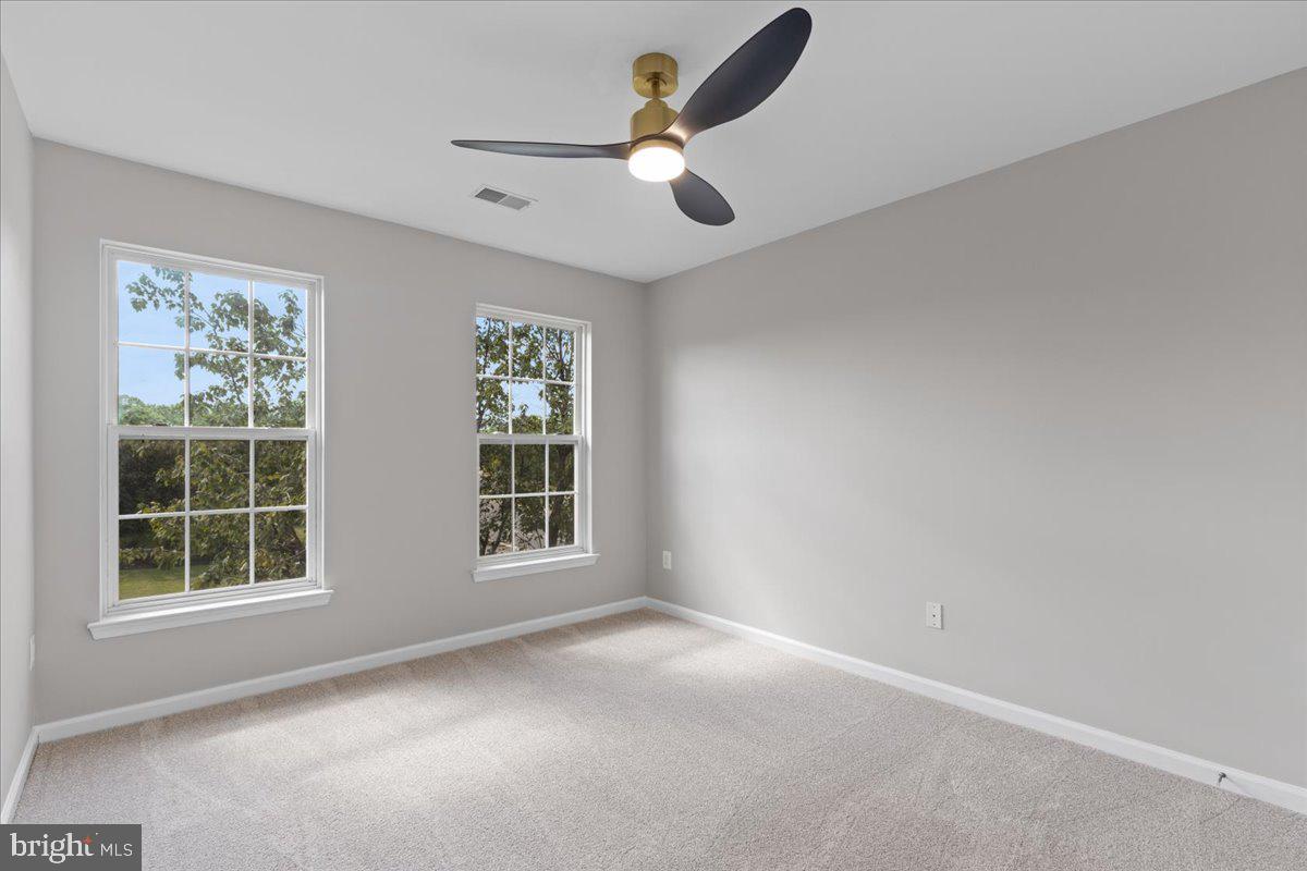 4800 WERMUTH WAY, WOODBRIDGE, Virginia 22192, 5 Bedrooms Bedrooms, ,3 BathroomsBathrooms,Residential,For sale,4800 WERMUTH WAY,VAPW2104000 MLS # VAPW2104000