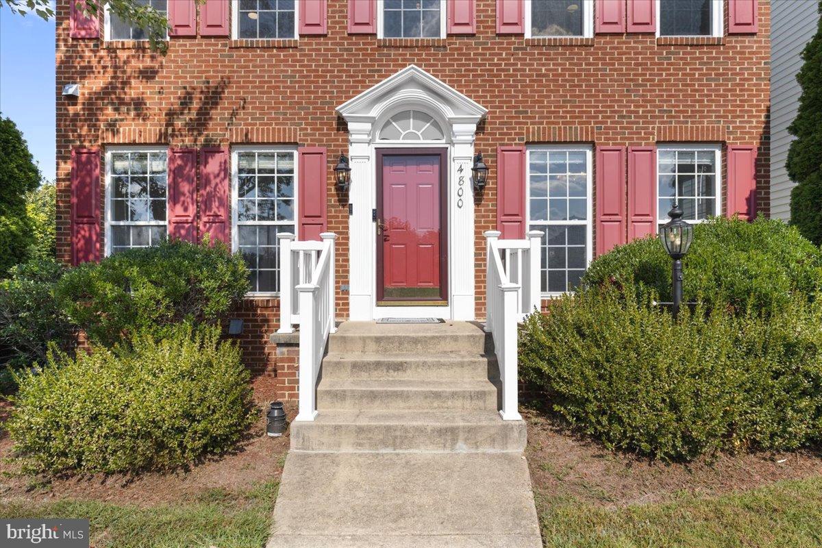 4800 WERMUTH WAY, WOODBRIDGE, Virginia 22192, 5 Bedrooms Bedrooms, ,3 BathroomsBathrooms,Residential,For sale,4800 WERMUTH WAY,VAPW2104000 MLS # VAPW2104000