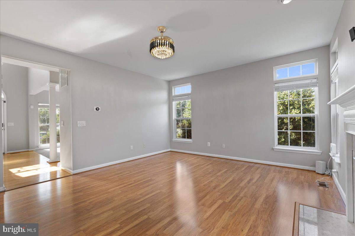 4800 WERMUTH WAY, WOODBRIDGE, Virginia 22192, 5 Bedrooms Bedrooms, ,3 BathroomsBathrooms,Residential,For sale,4800 WERMUTH WAY,VAPW2104000 MLS # VAPW2104000