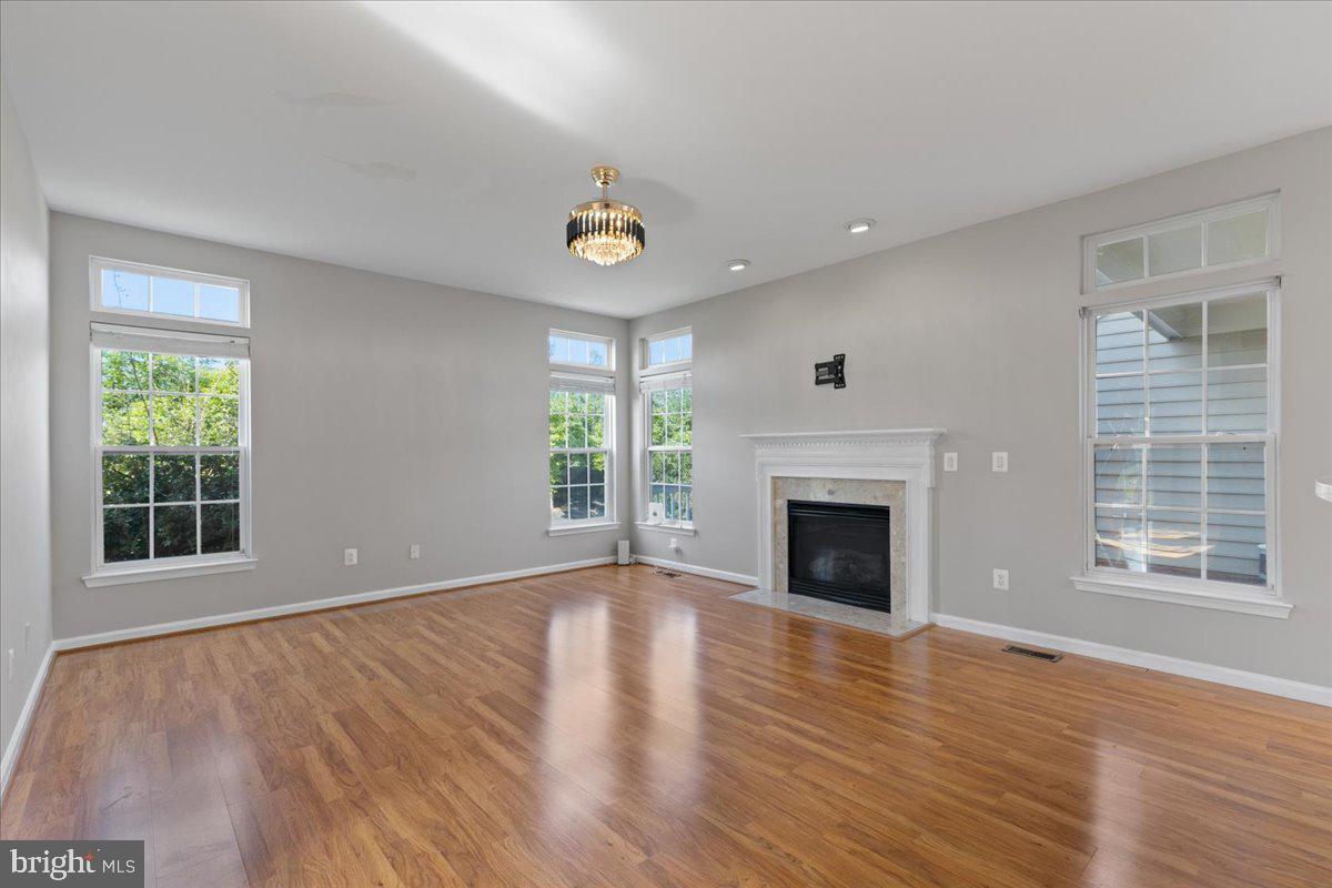4800 WERMUTH WAY, WOODBRIDGE, Virginia 22192, 5 Bedrooms Bedrooms, ,3 BathroomsBathrooms,Residential,For sale,4800 WERMUTH WAY,VAPW2104000 MLS # VAPW2104000