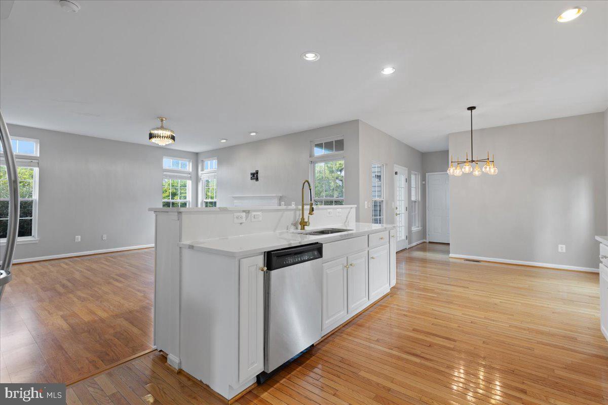 4800 WERMUTH WAY, WOODBRIDGE, Virginia 22192, 5 Bedrooms Bedrooms, ,3 BathroomsBathrooms,Residential,For sale,4800 WERMUTH WAY,VAPW2104000 MLS # VAPW2104000